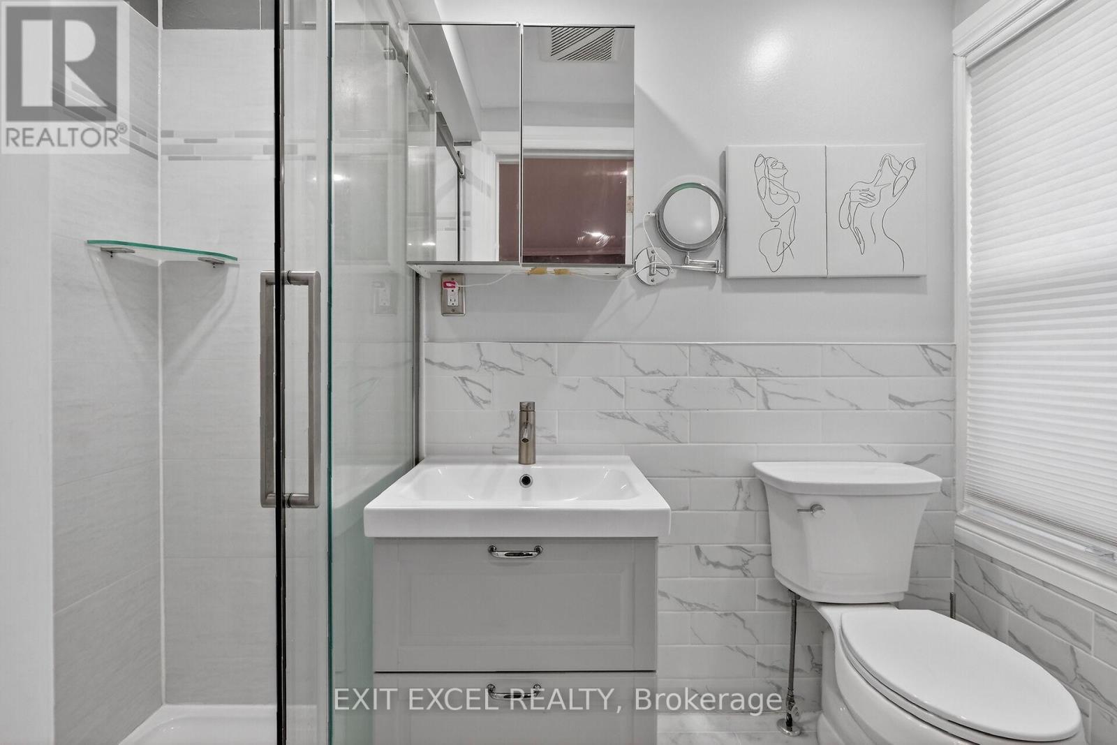58 Fireside Crescent, Ottawa, ON - Indoor Photo Showing Bathroom