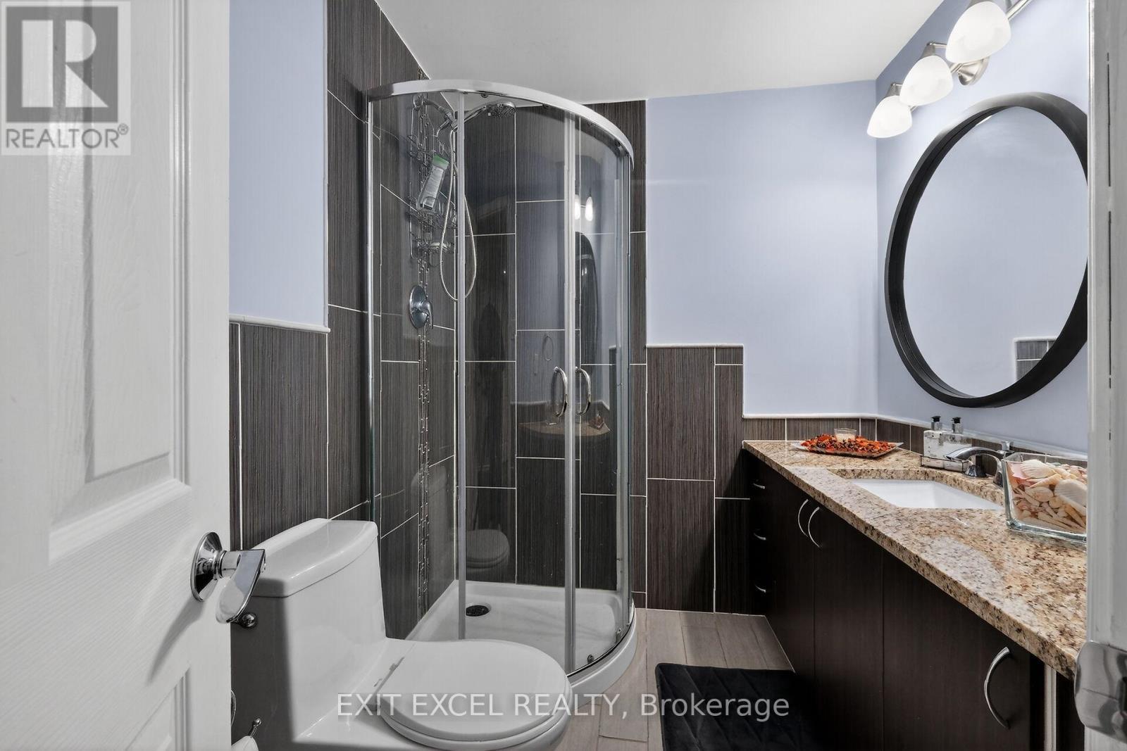 58 Fireside Crescent, Ottawa, ON - Indoor Photo Showing Bathroom