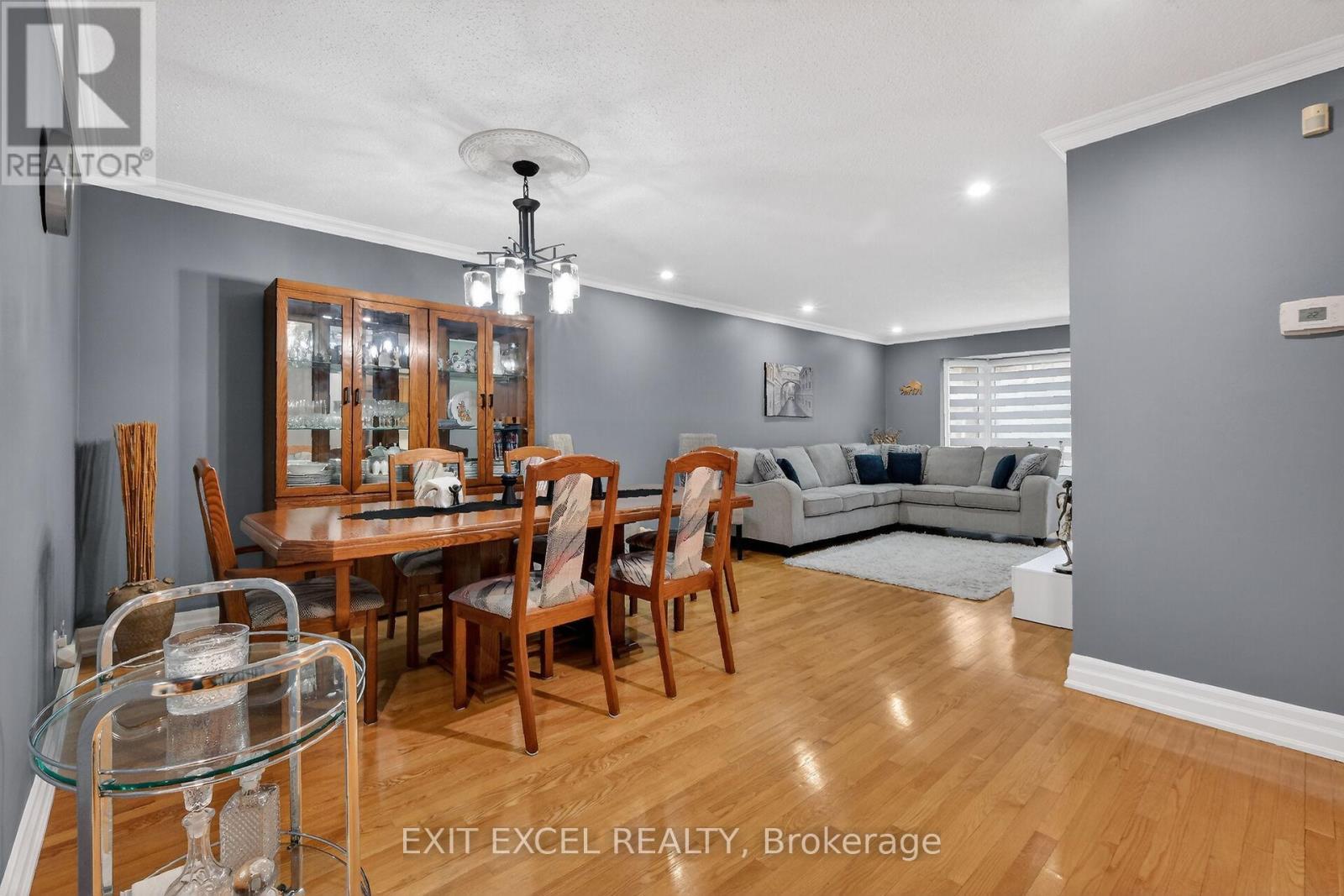 58 Fireside Crescent, Ottawa, ON - Indoor Photo Showing Dining Room