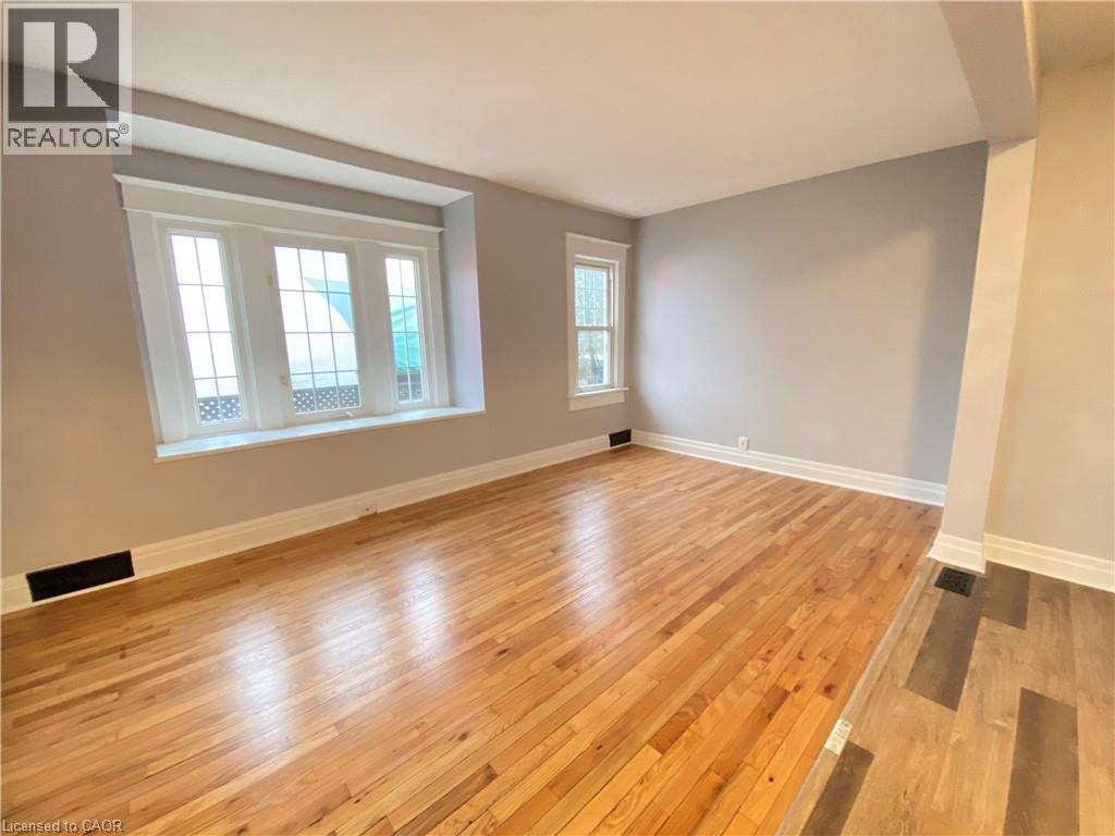 168 Garside Avenue N, Hamilton, ON - Indoor Photo Showing Other Room