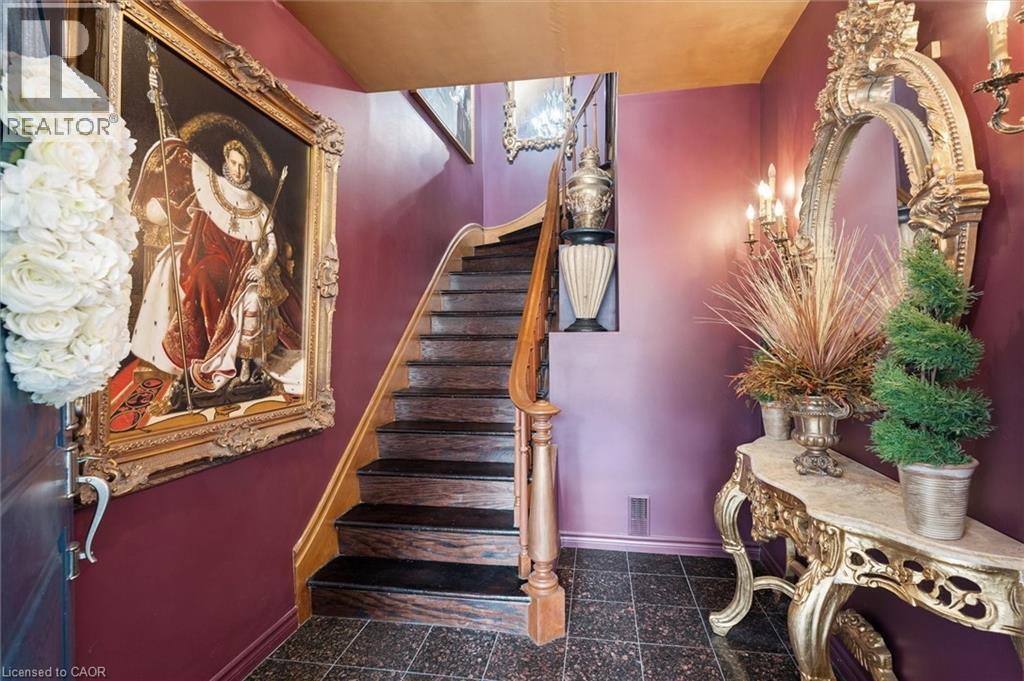 64 Francis Street N, Kitchener, ON - Indoor Photo Showing Other Room