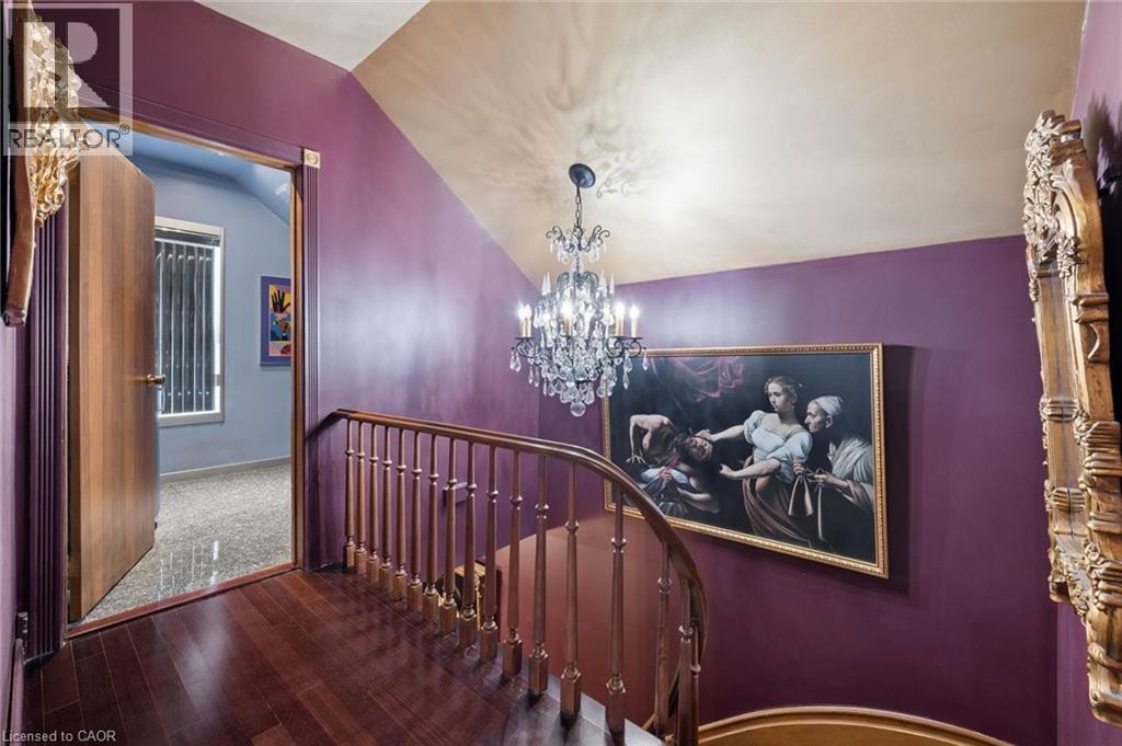 64 Francis Street N, Kitchener, ON - Indoor Photo Showing Other Room