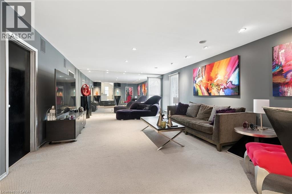 64 Francis Street N, Kitchener, ON - Indoor
