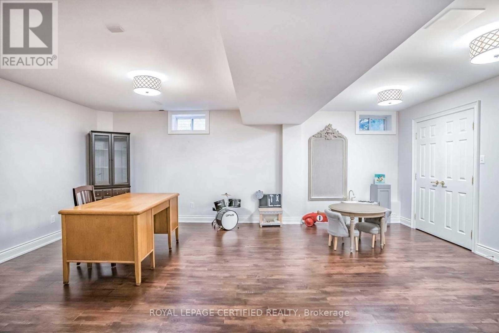 316 Barondale Drive, Mississauga, ON - Indoor