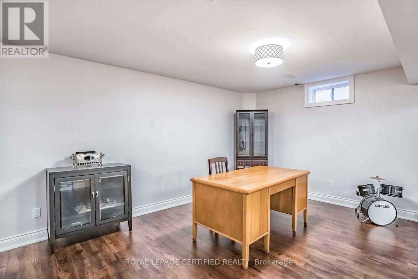 316 Barondale Drive, Mississauga, ON - Indoor