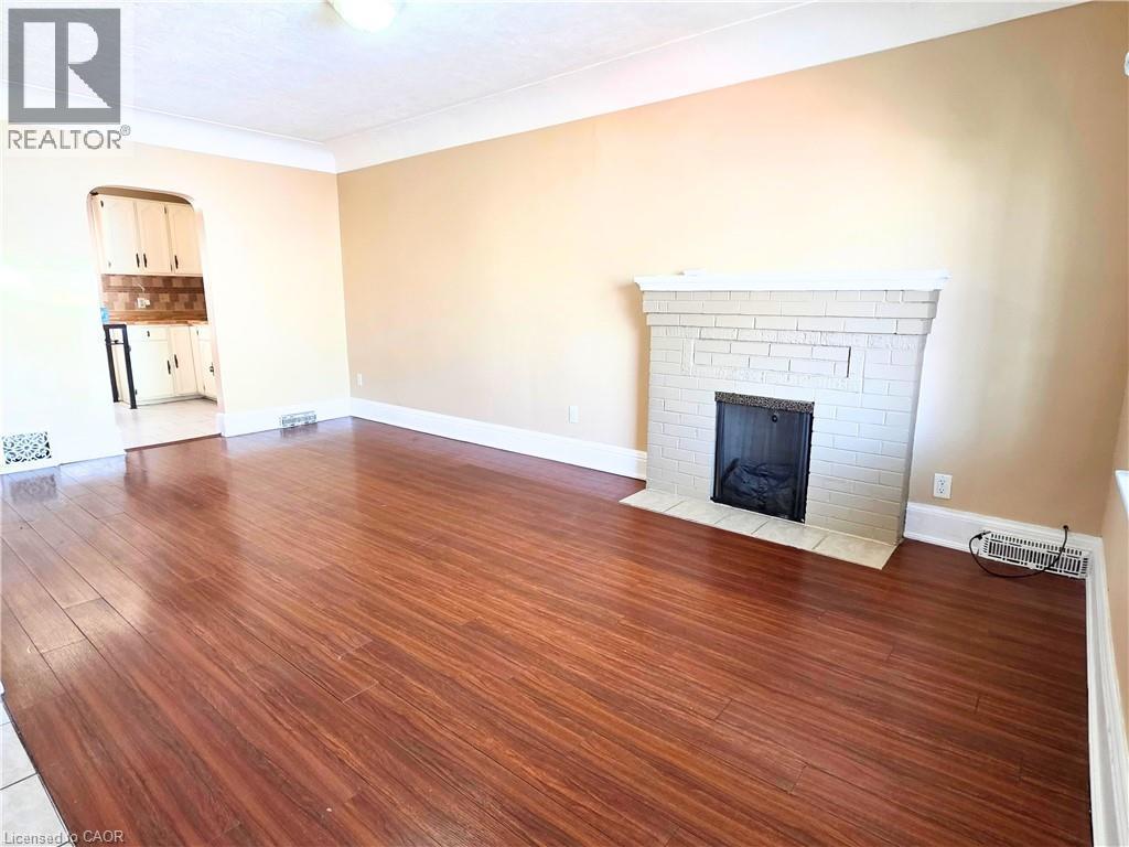 214 Fairfield Avenue, Hamilton, ON - Indoor With Fireplace