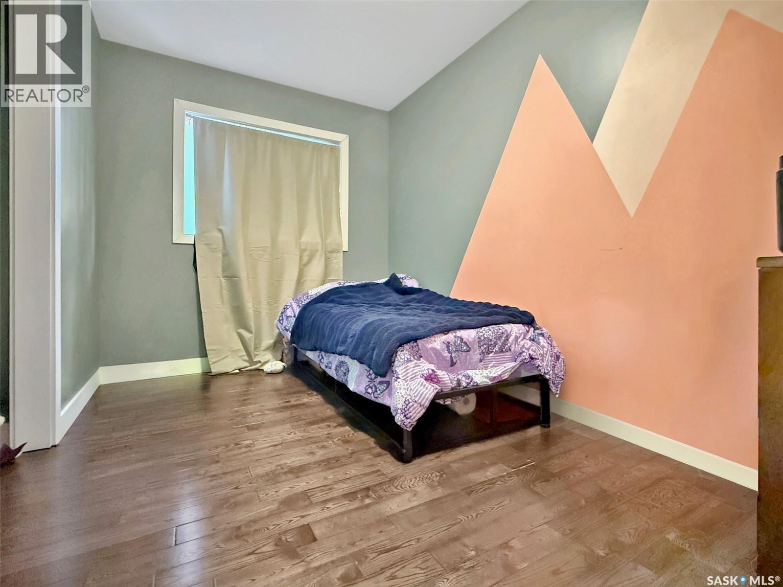 1415 Ashley Drive, Swift Current, SK - Indoor Photo Showing Bedroom