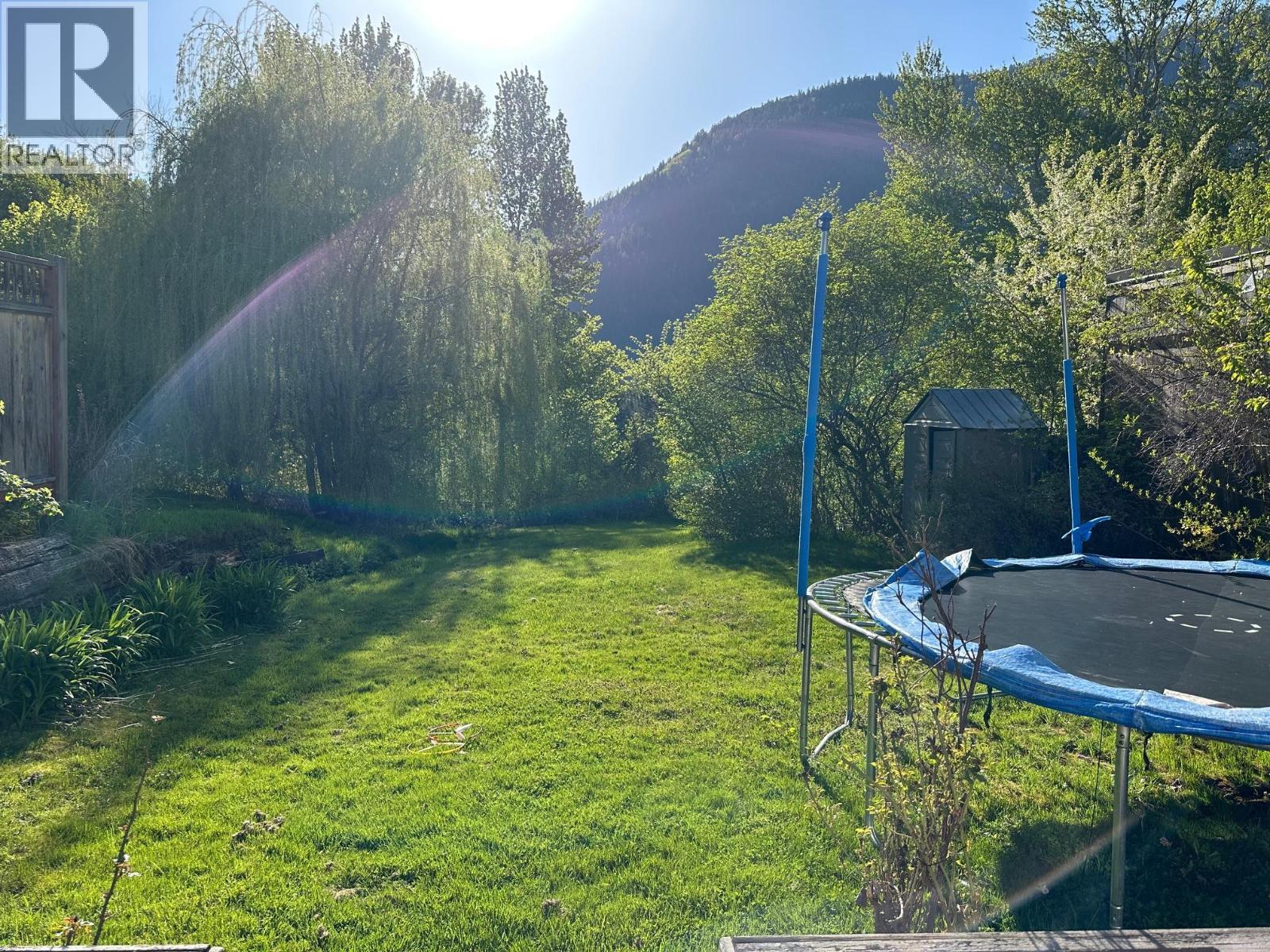 609 Second Street, Nelson, BC - Outdoor With View