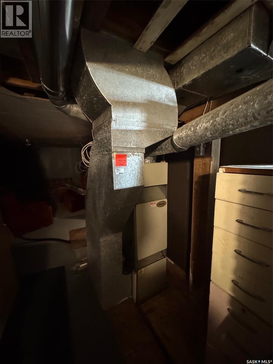 309 Main Street, Maymont, SK - Indoor Photo Showing Basement