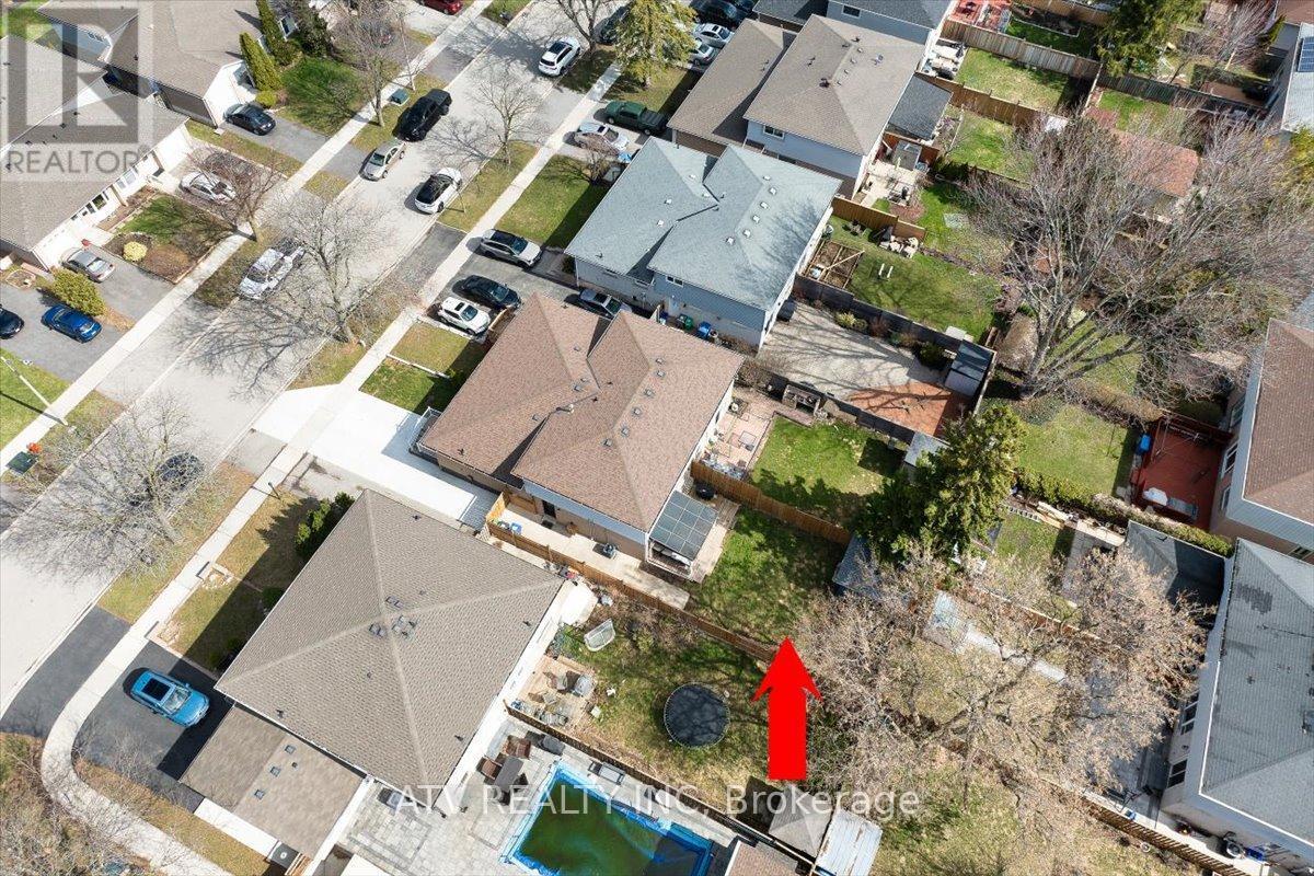 2504 Glamworth Crescent, Mississauga, ON - With View