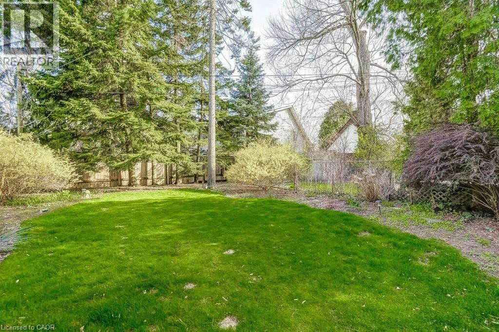 2180 Caroline Street, Burlington, ON - Outdoor