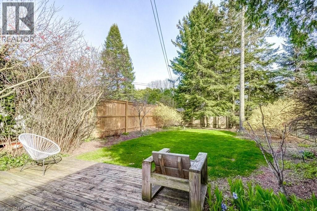 2180 Caroline Street, Burlington, ON - Outdoor