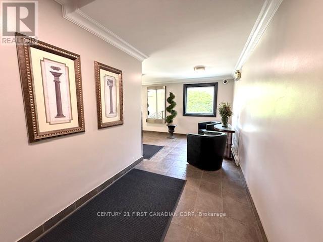 401 - 570 William Street, London East (East F), ON - Indoor Photo Showing Other Room