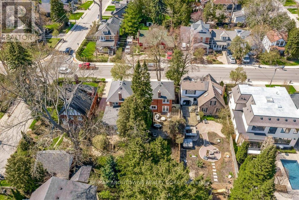 2180 Caroline Street, Burlington, ON - Outdoor With View