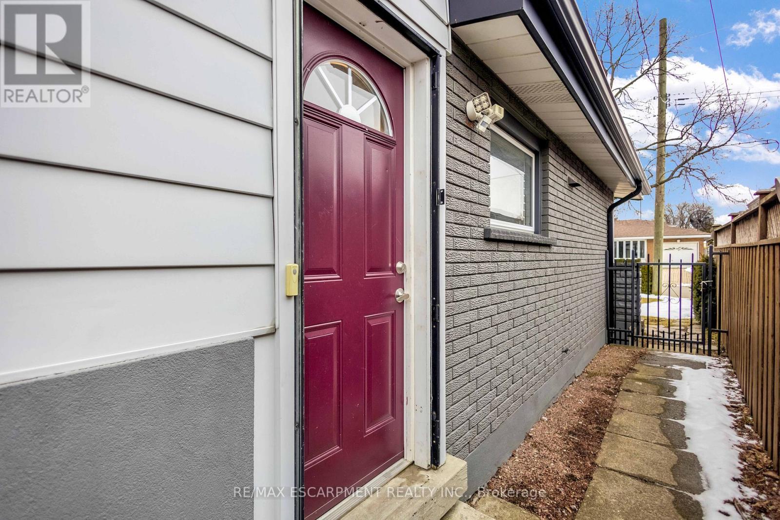 85 Ranchdale Drive, Hamilton, ON - Outdoor With Exterior