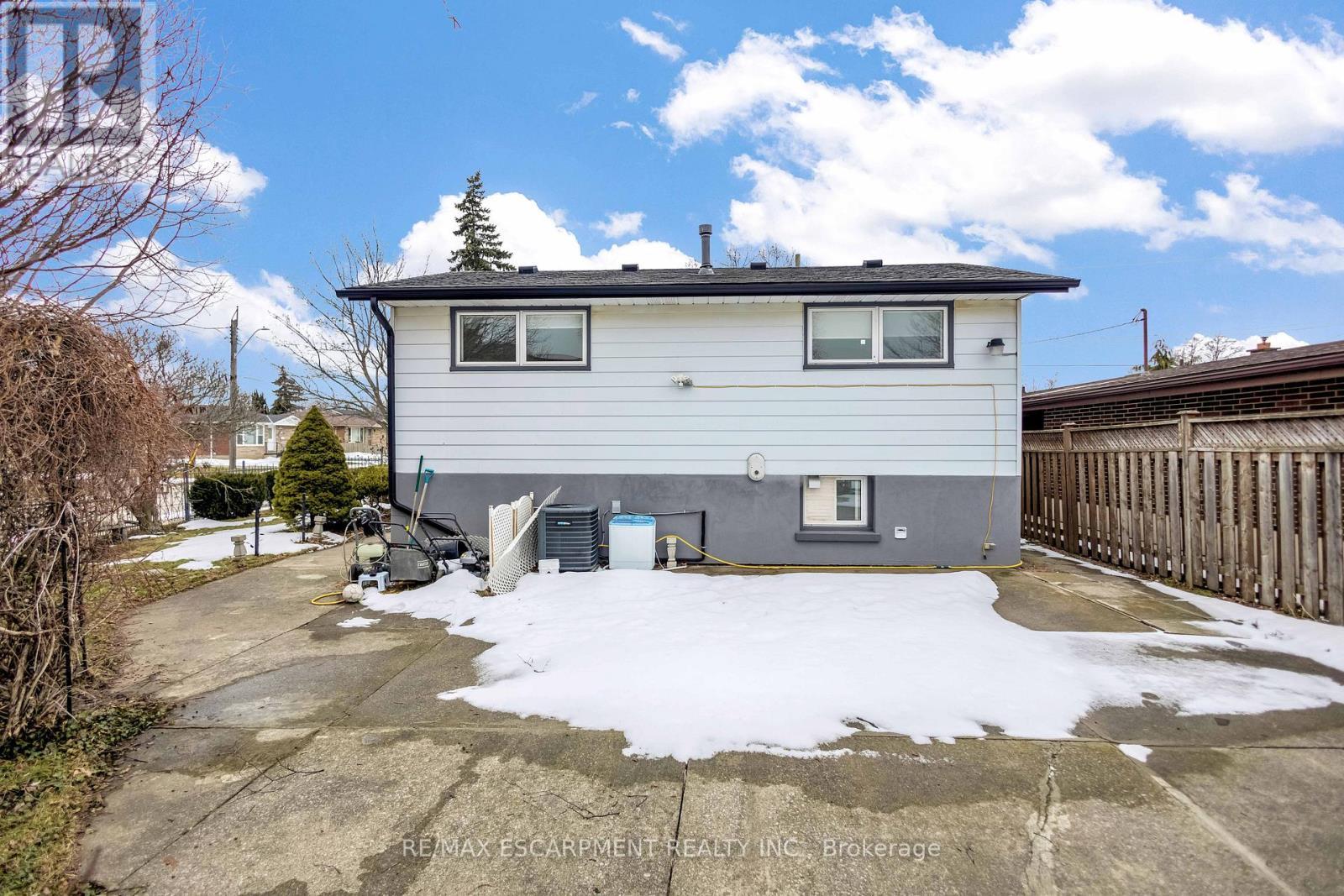85 Ranchdale Drive, Hamilton, ON - Outdoor