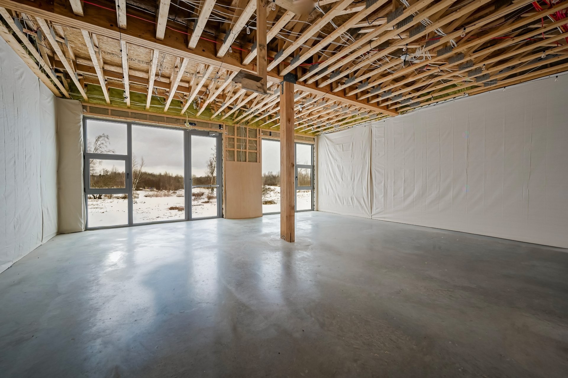 Bureau - 102-1565 Boul. De L'Innovation, Bromont, QC - Indoor