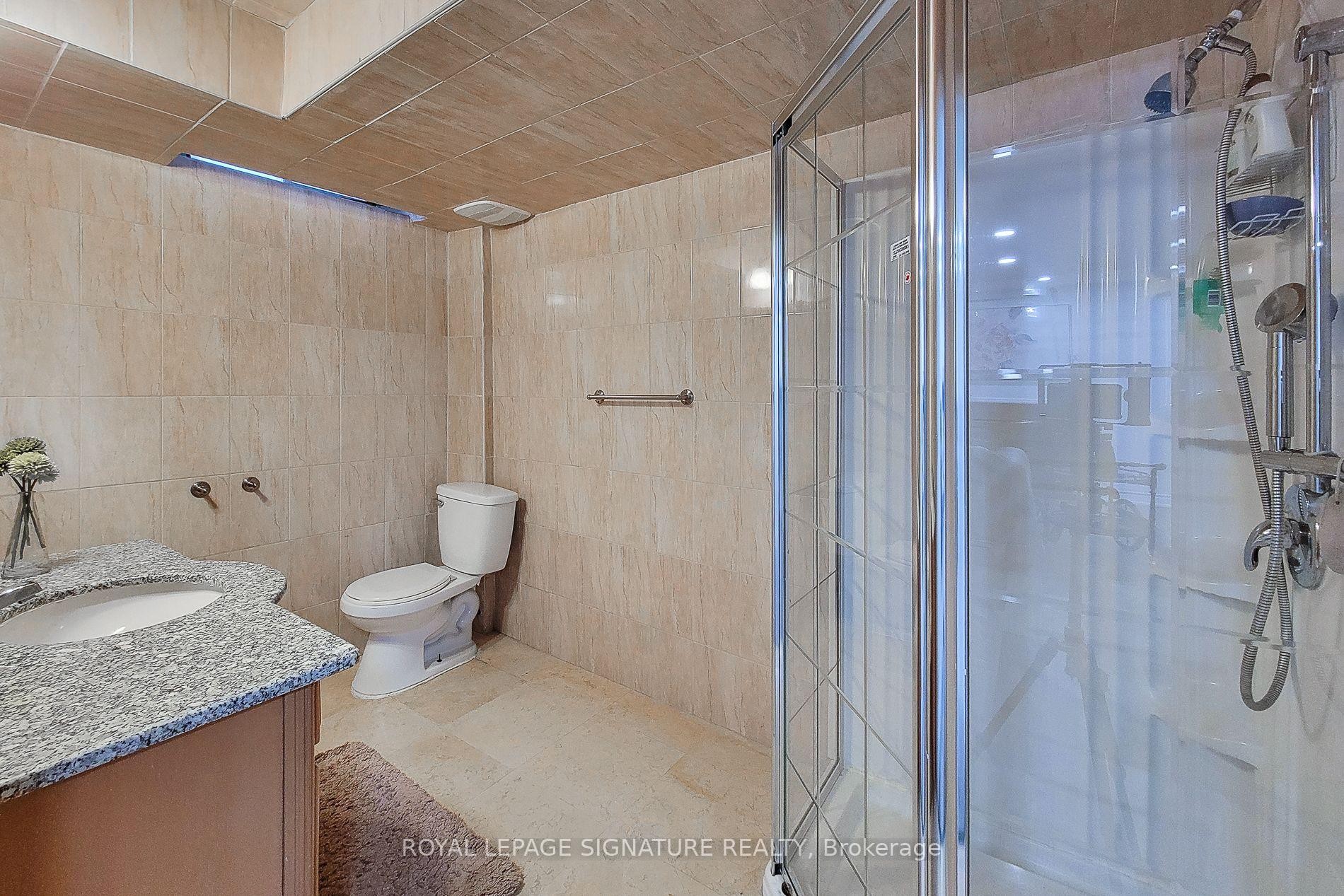 3798 Swiftdale Drive, Mississauga, ON - Indoor Photo Showing Bathroom