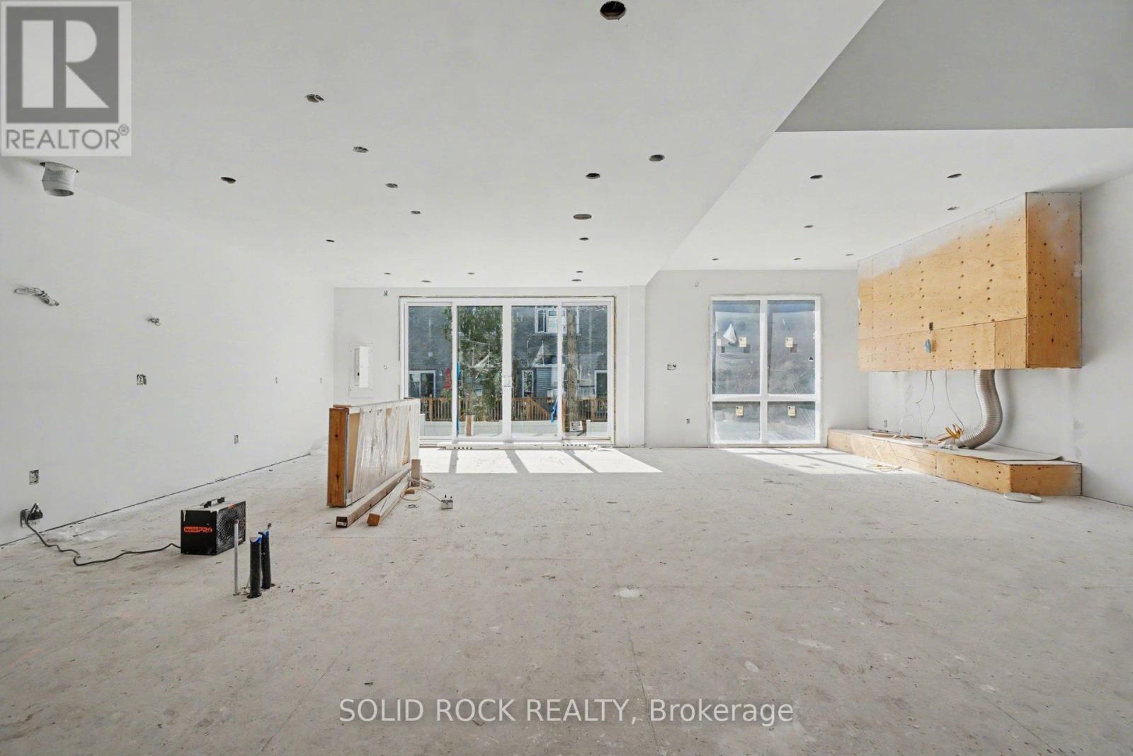 Open Concept Main Floor - 830 Alpine Avenue, Ottawa, ON - Indoor Photo Showing Other Room