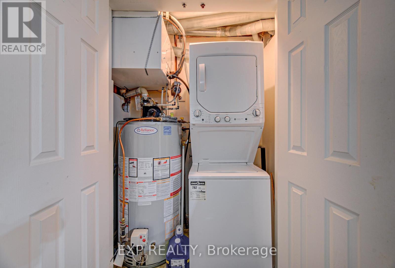 106 - 1490 Bishops Gate, Oakville, ON - Indoor Photo Showing Laundry Room