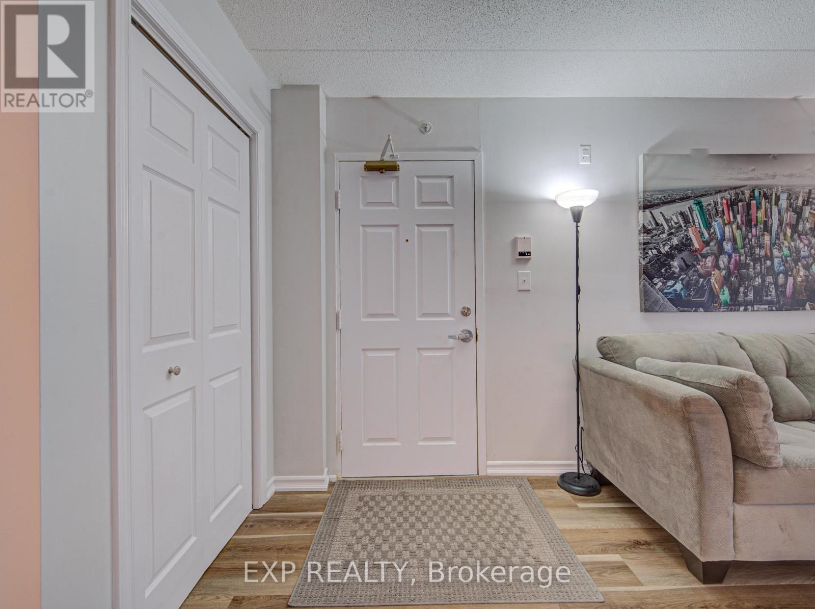 106 - 1490 Bishops Gate, Oakville, ON - Indoor Photo Showing Other Room