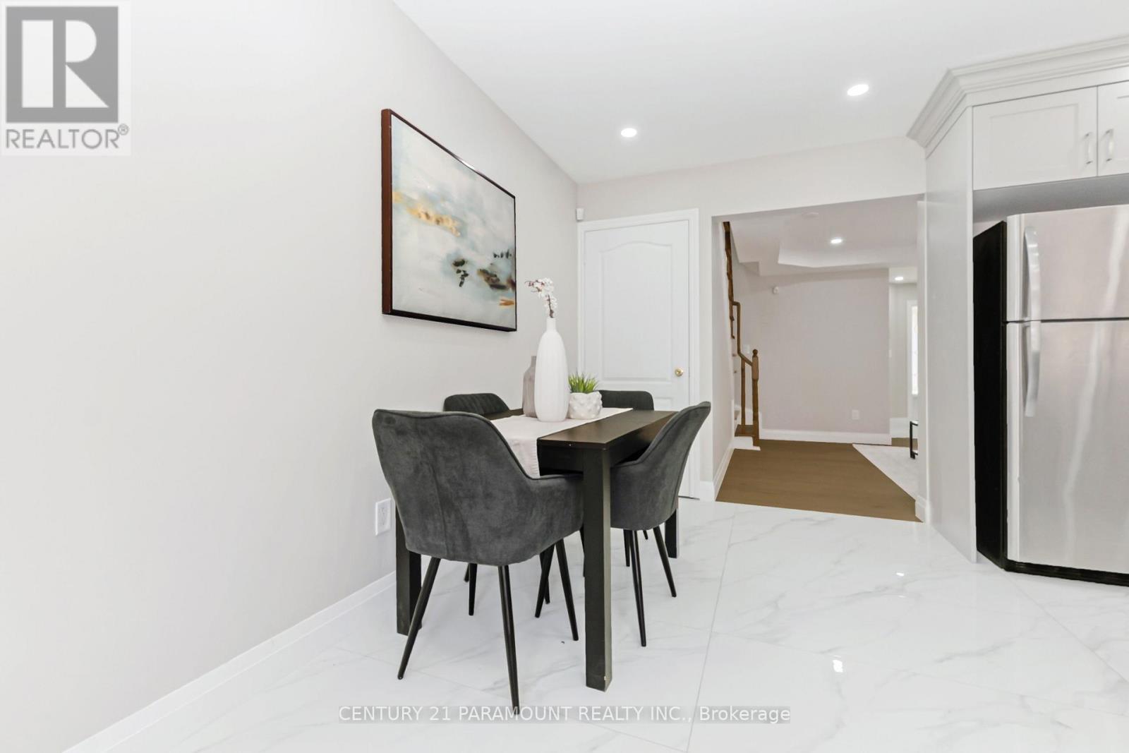 641 Macbeth Heights, Mississauga, ON - Indoor