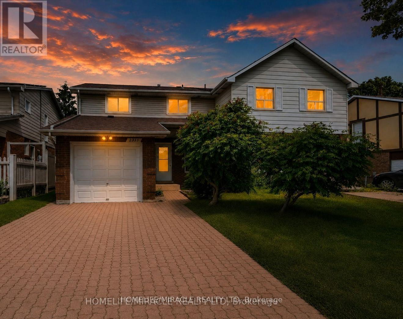 2335 Council Ring Road, Mississauga, ON - Outdoor