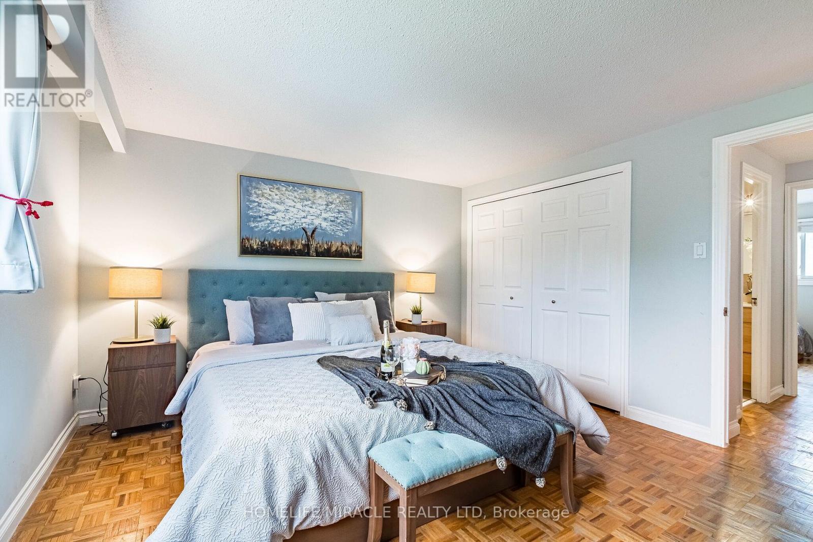 2335 Council Ring Road, Mississauga, ON - Indoor Photo Showing Bedroom