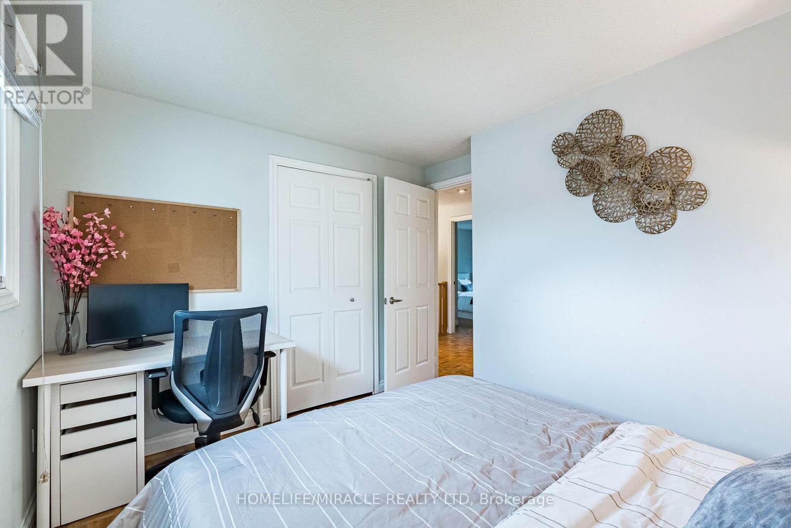 2335 Council Ring Road, Mississauga, ON - Outdoor