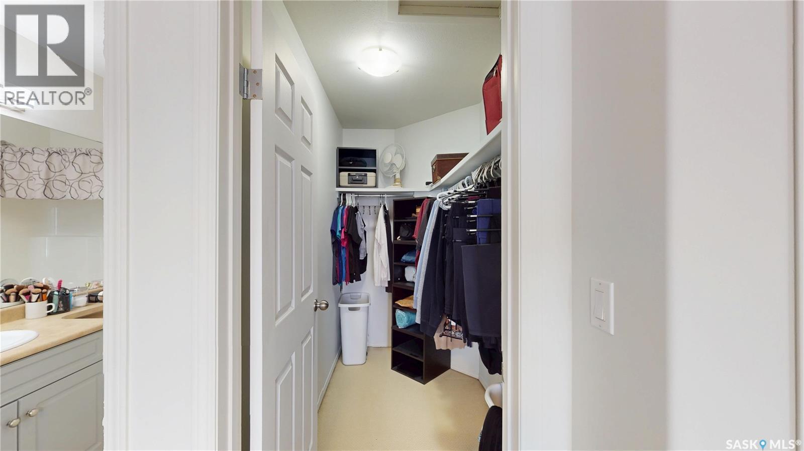 747 Rutherford Lane, Saskatoon, SK - Indoor Photo Showing Bathroom