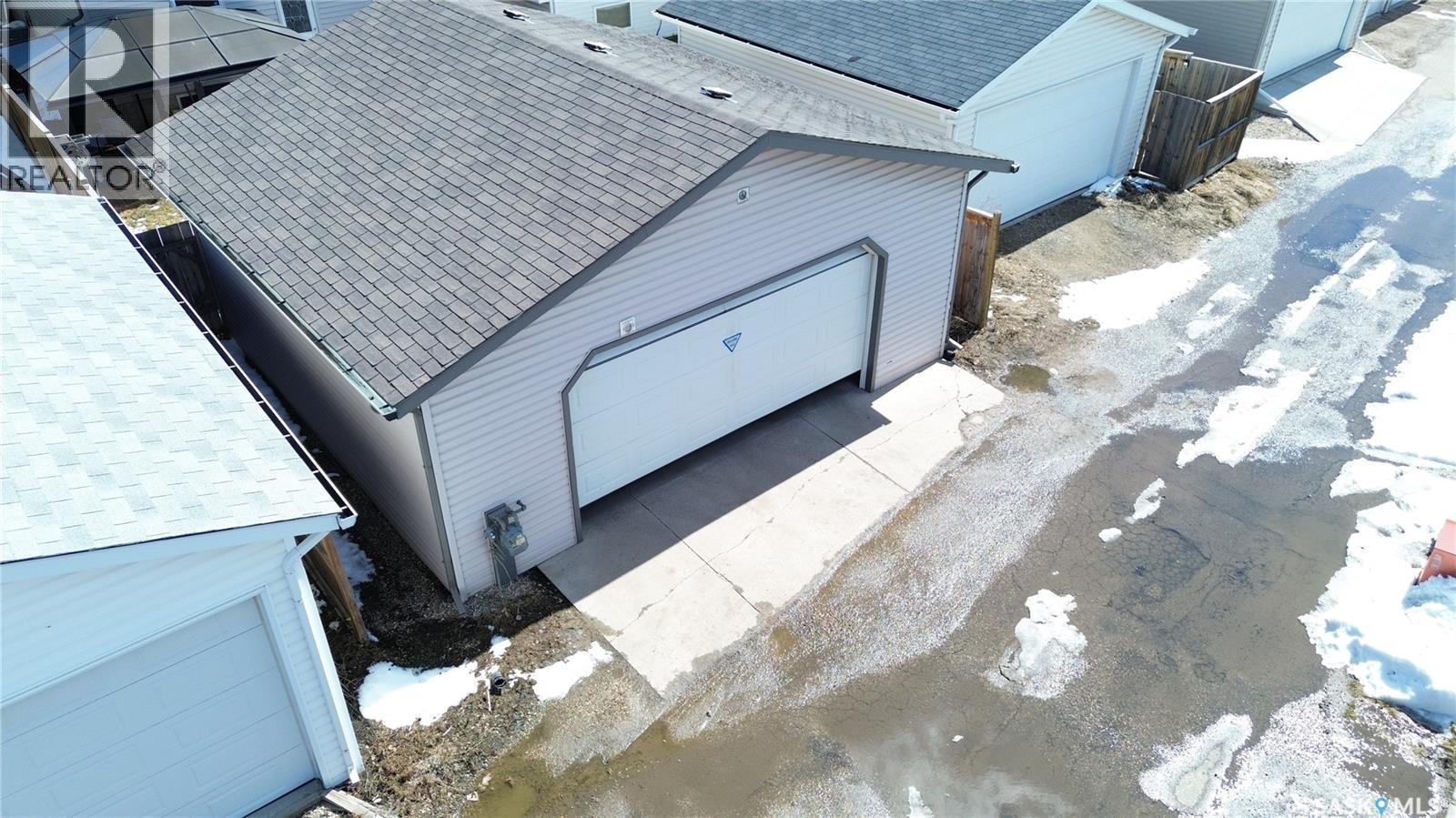 747 Rutherford Lane, Saskatoon, SK - Outdoor