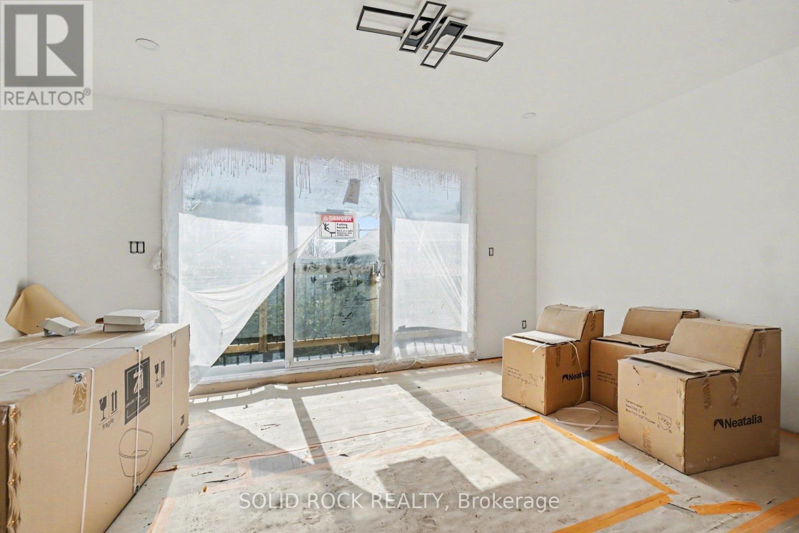 Primary Bedroom - 840 Alpine Avenue, Ottawa, ON - Indoor Photo Showing Other Room
