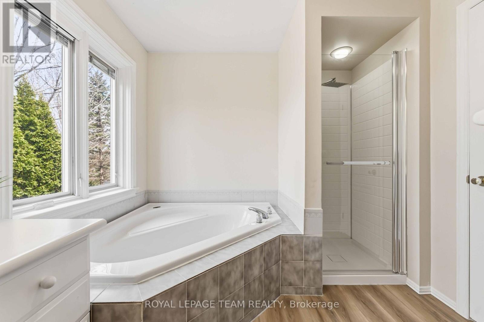86 Sai Crescent, Ottawa, ON - Indoor Photo Showing Bathroom