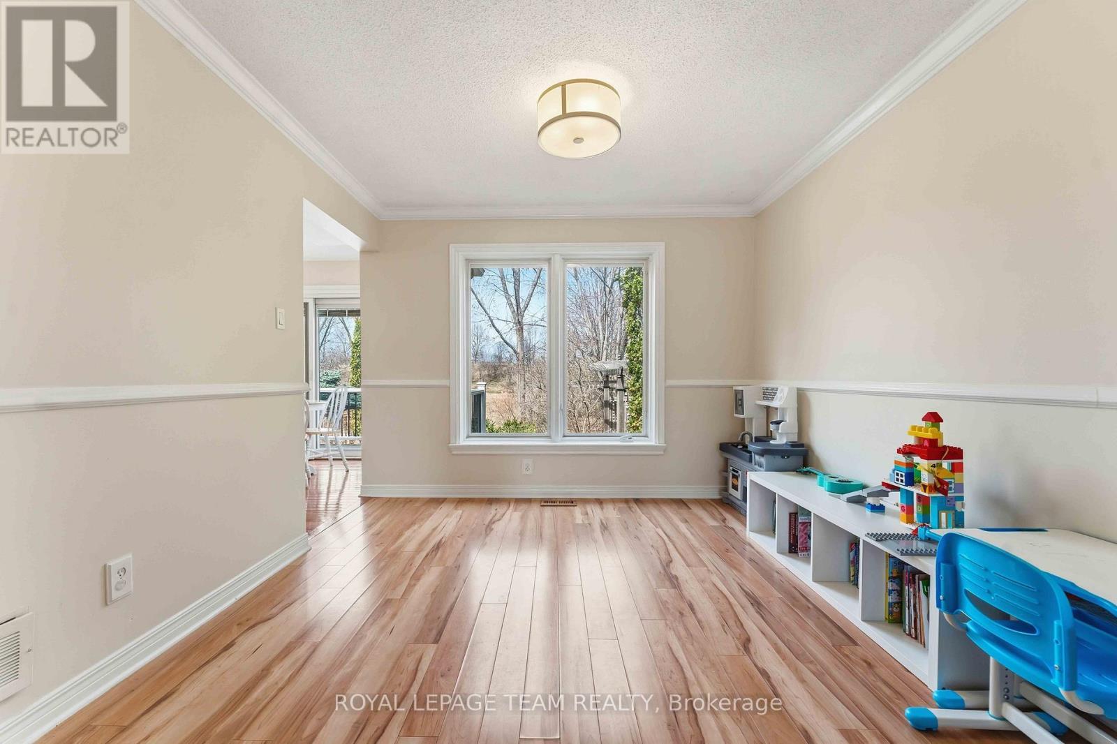 86 Sai Crescent, Ottawa, ON - Indoor Photo Showing Other Room