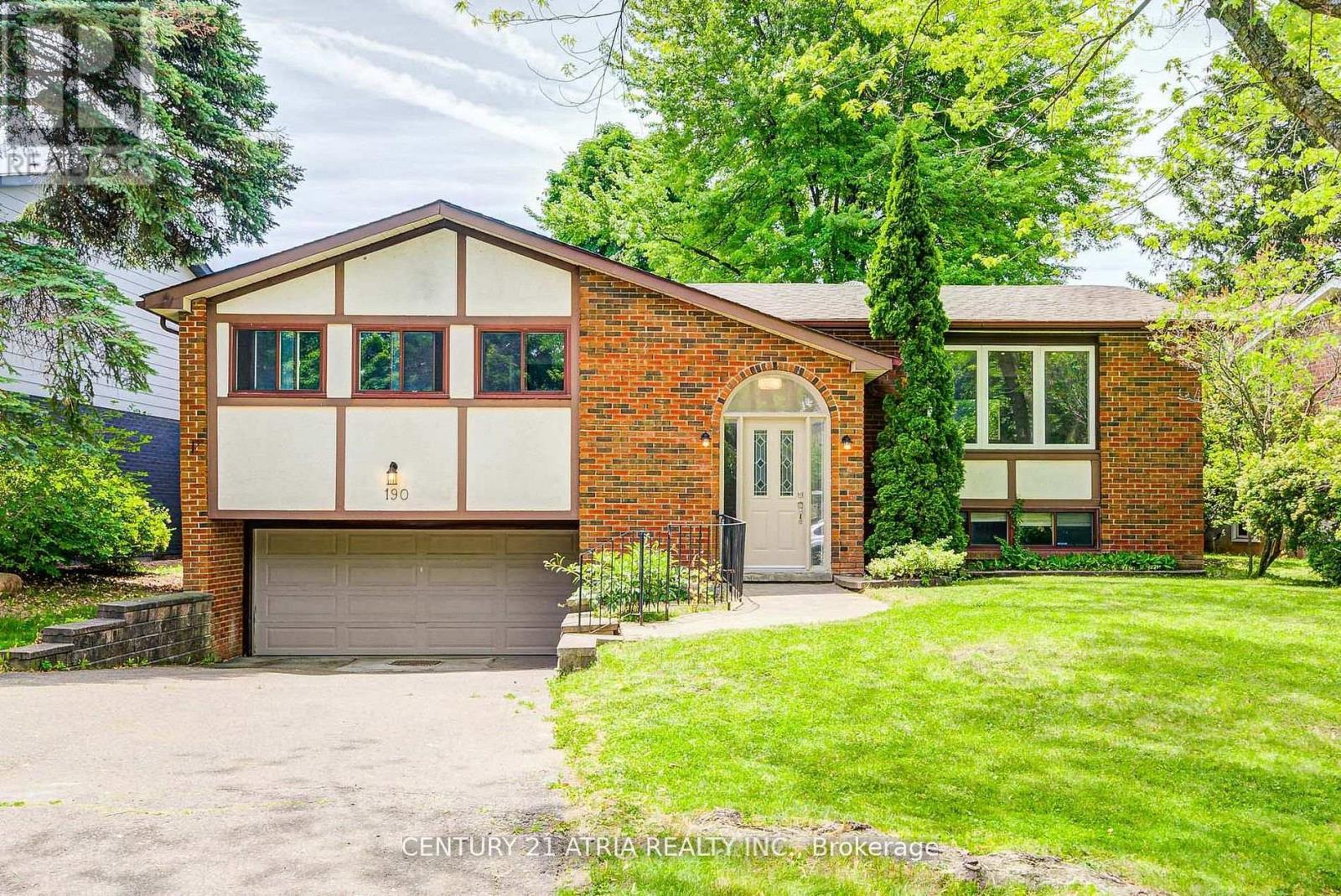 190 Romfield Circuit, Markham, ON - Outdoor