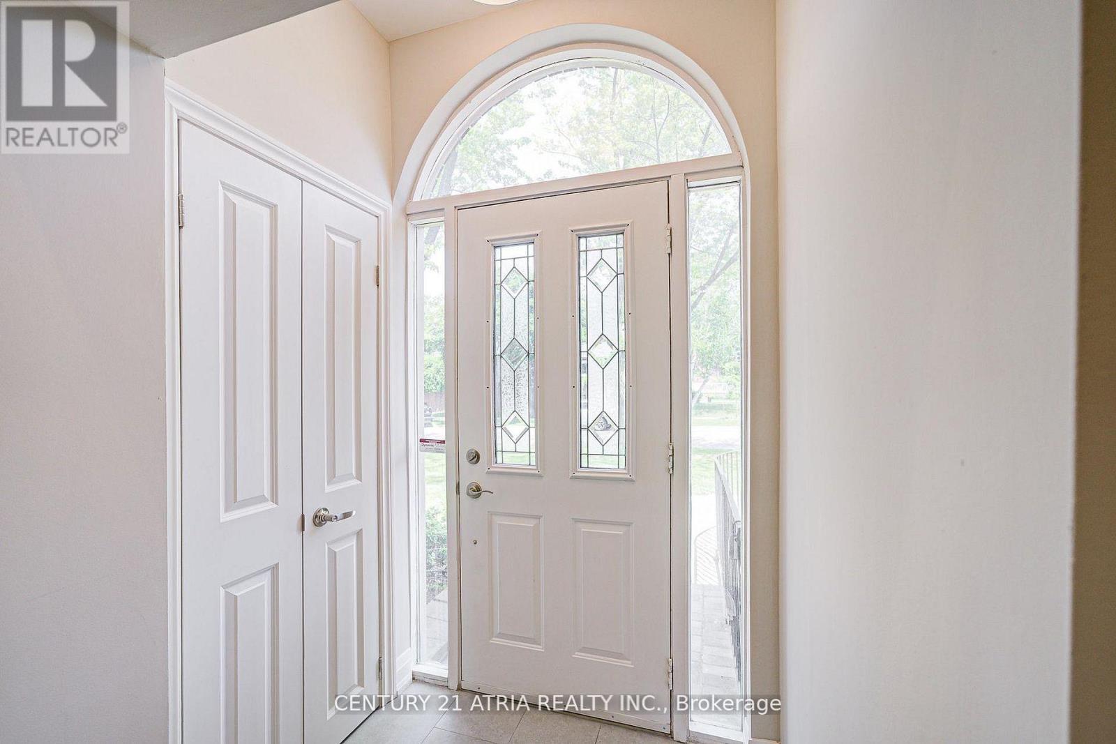 190 Romfield Circuit, Markham, ON - Indoor Photo Showing Other Room