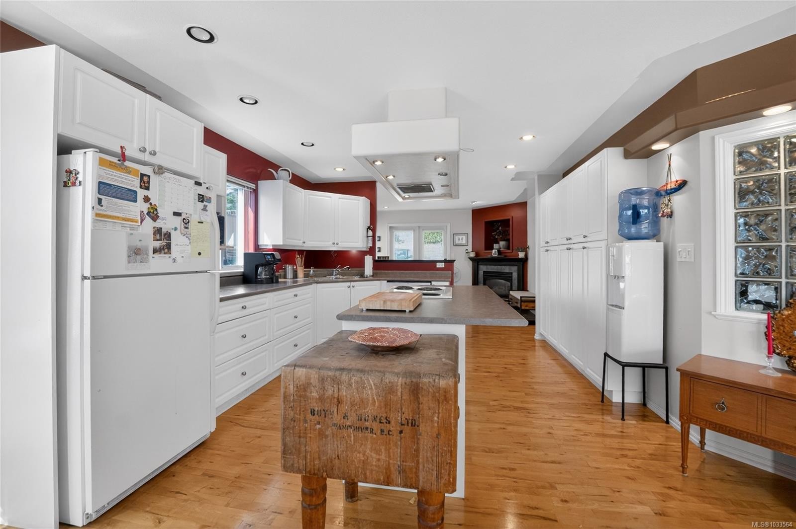 8126 Musgrave St, Crofton, BC
