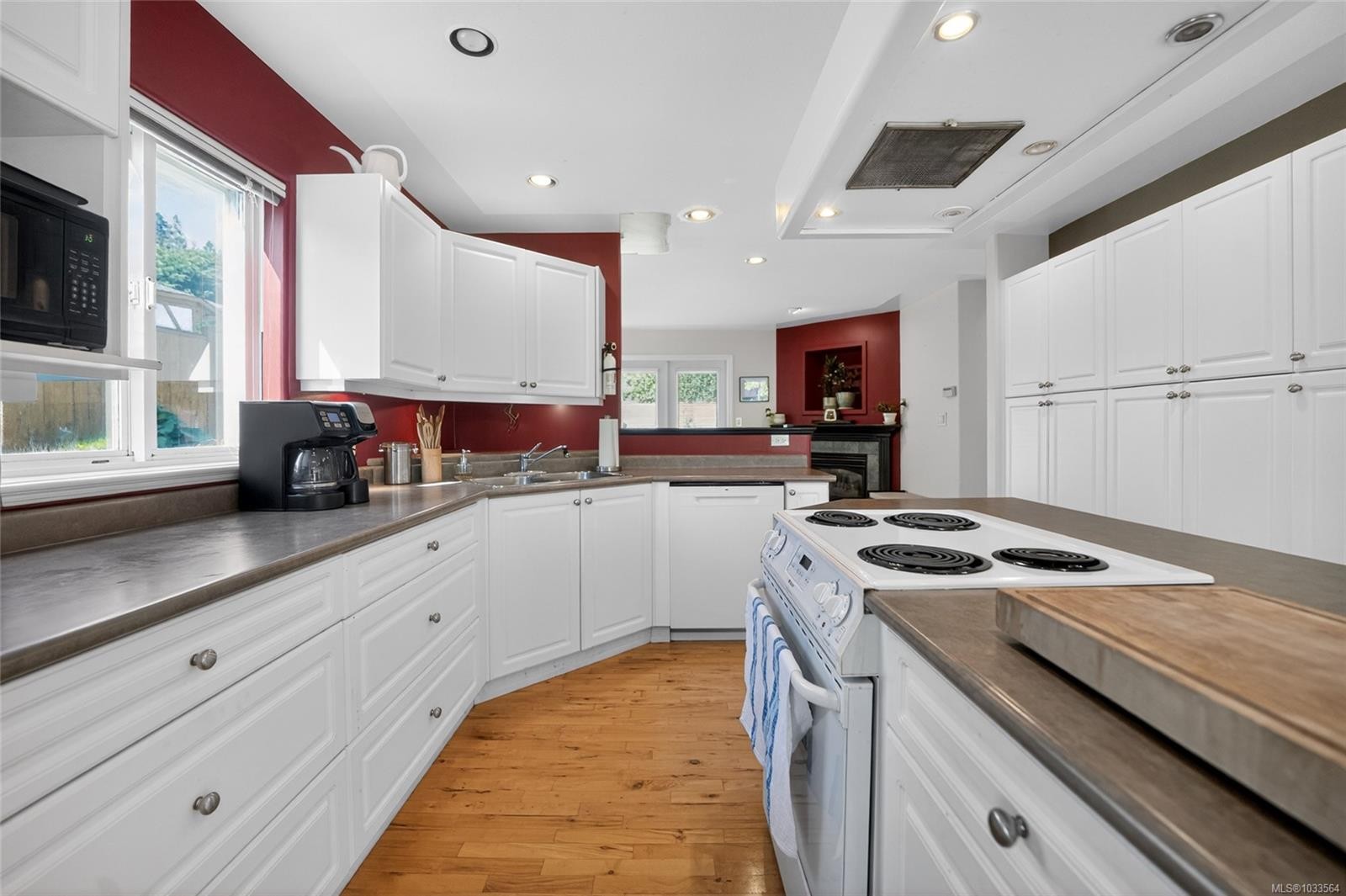 8126 Musgrave St, Crofton, BC