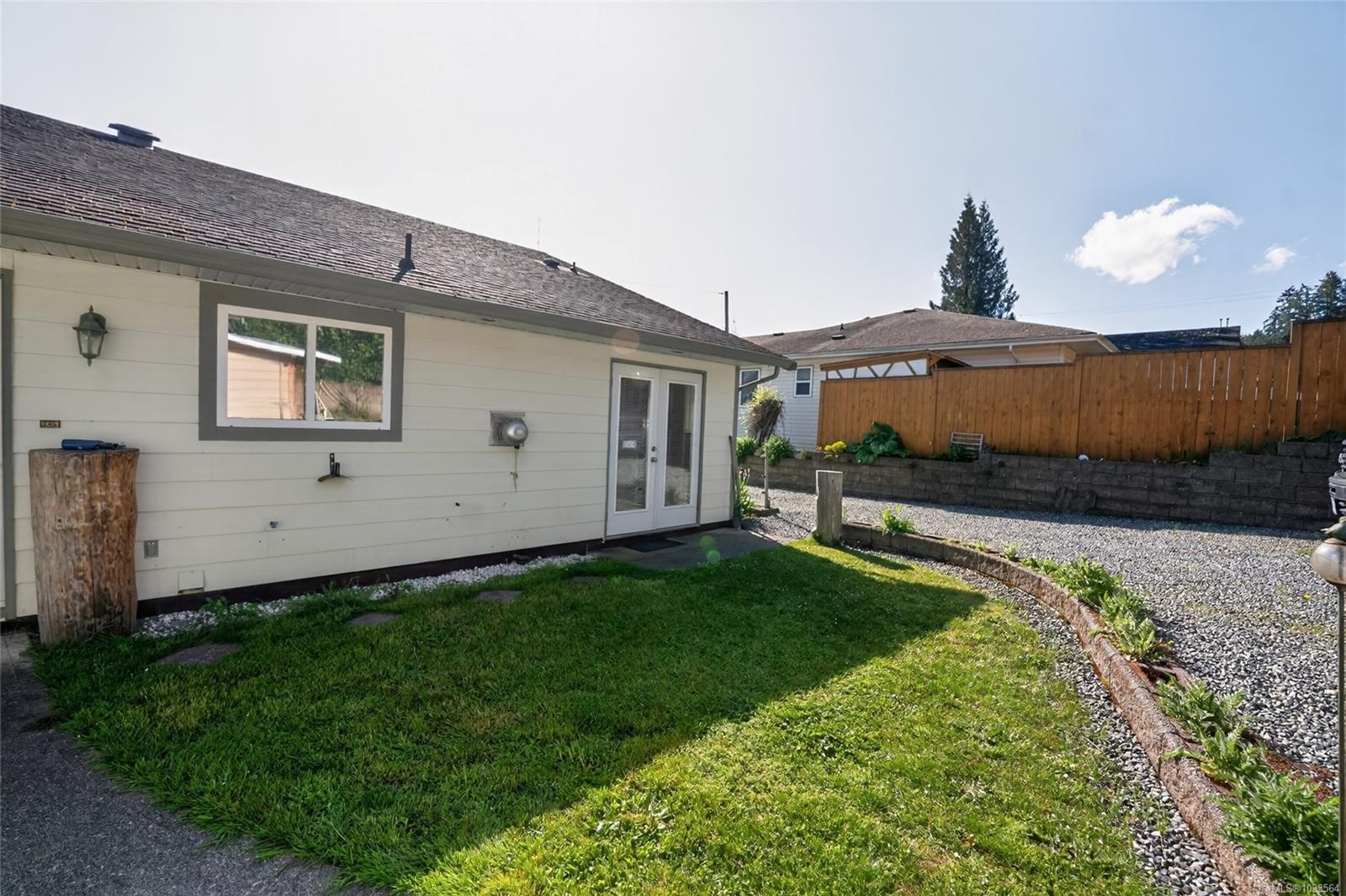8126 Musgrave St, Crofton, BC