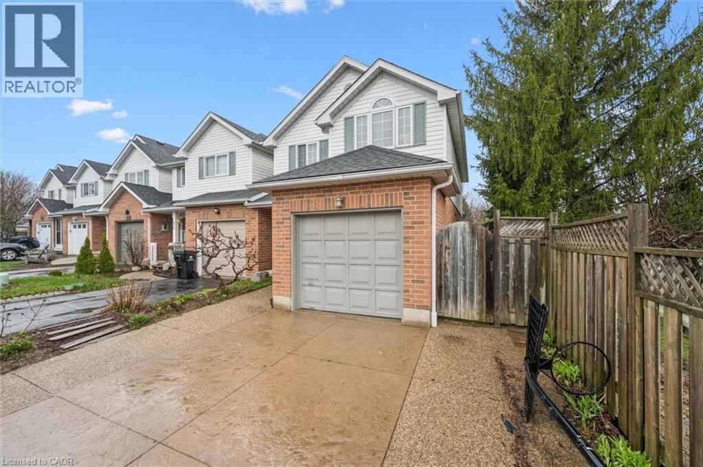 254 Auburn Drive, Waterloo, ON - Outdoor