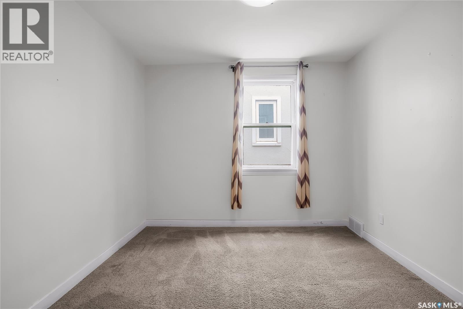 1231 Aird Street, Saskatoon, SK - Indoor Photo Showing Other Room