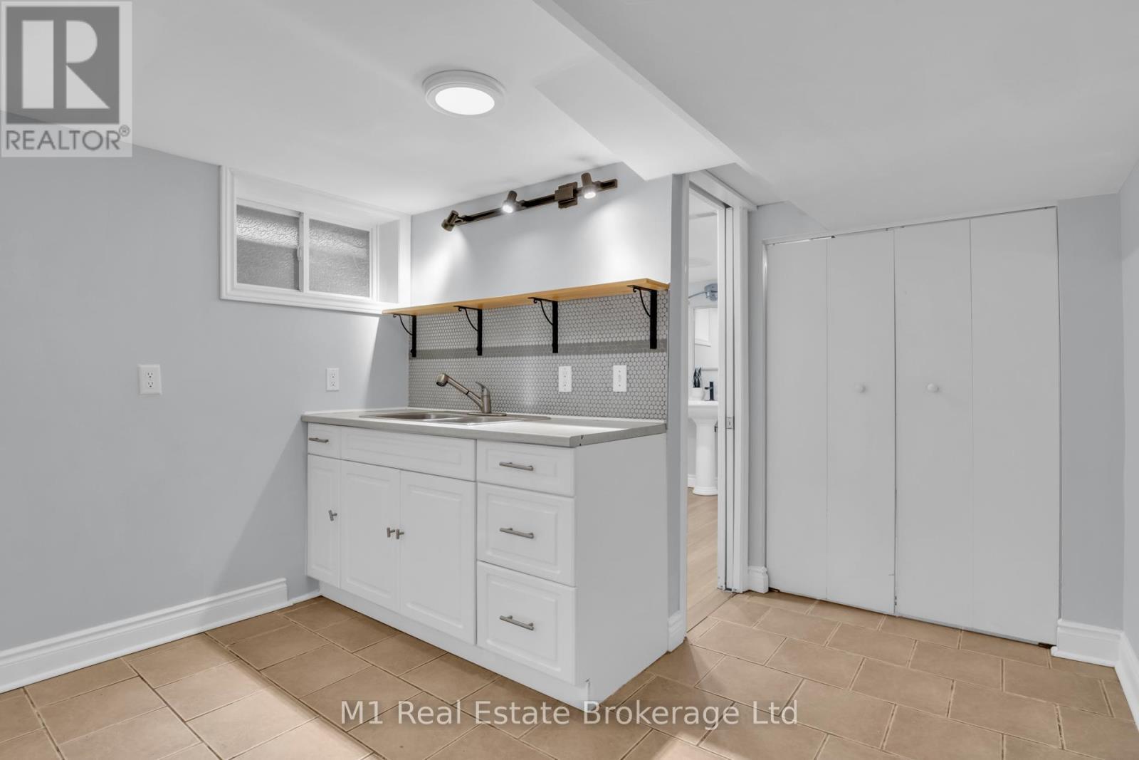 96 Siebert Avenue, Kitchener, ON - Indoor