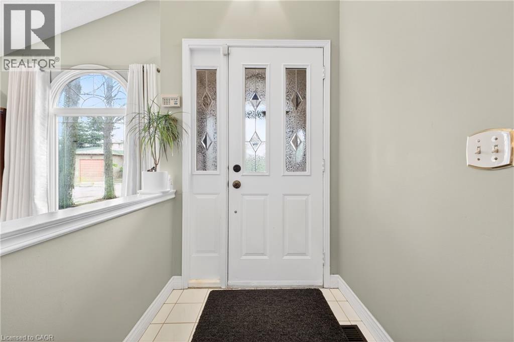 22 Novoco Drive, Hamilton, ON - Indoor Photo Showing Other Room