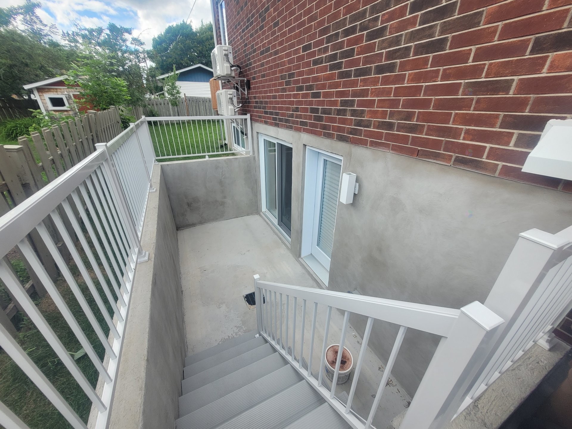 Entry - 1113 Rue Balmoral, Longueuil (Saint-Hubert), QC - Outdoor With Exterior