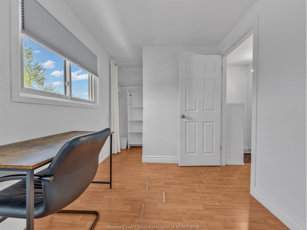 3748 Whitney, Windsor, ON