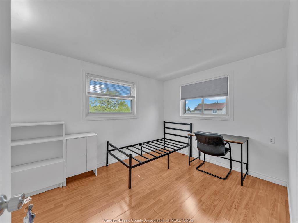 3748 Whitney, Windsor, ON
