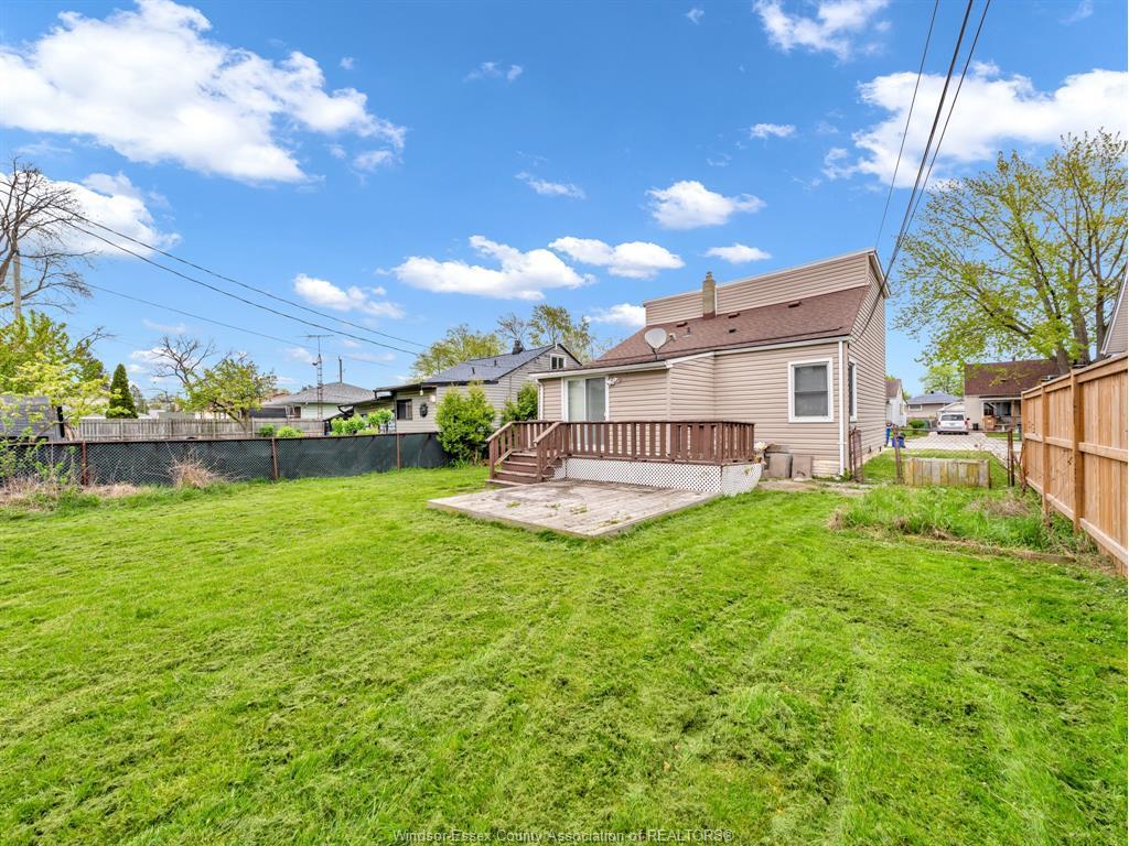 3748 Whitney, Windsor, ON