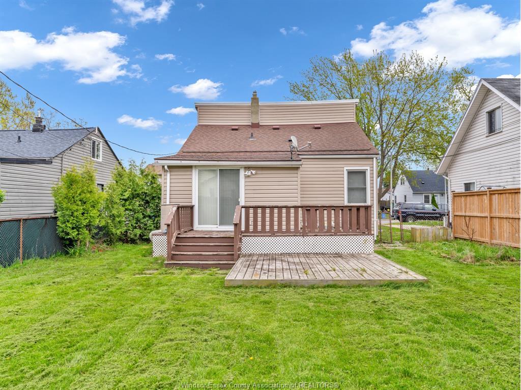 3748 Whitney, Windsor, ON