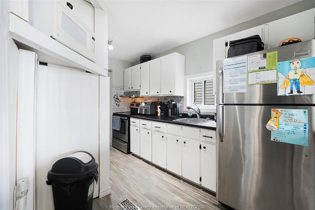 1159 Felix Avenue, Windsor, ON