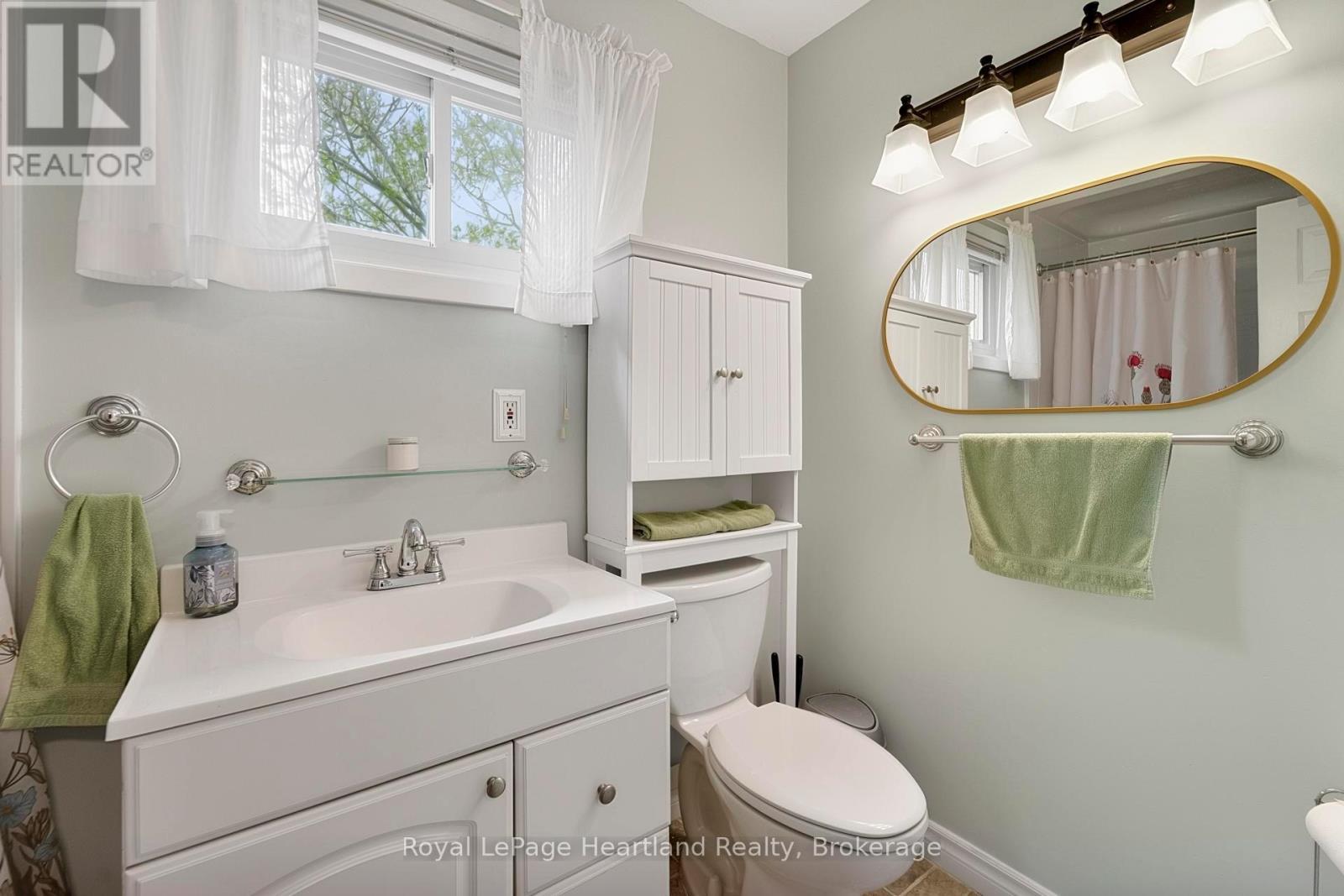 164 Bayfield Road, Goderich (Goderich (Town)), ON - Indoor Photo Showing Bathroom